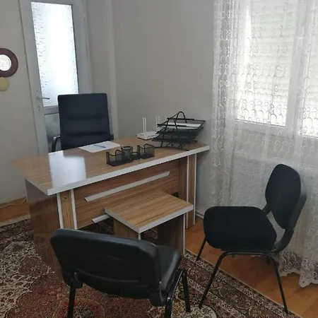 Apartamento Ege üniversitesi Ve Hastanesine çok Yakın Bornova