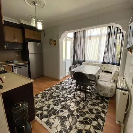 Apartamento Ege üniversitesi Ve Hastanesine çok Yakın Bornova